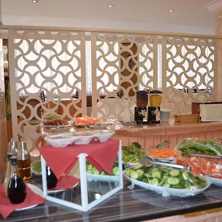 Megas Ξενοδοχείο