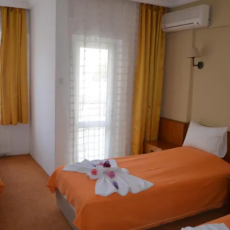 Megas Hotel Ayvalı