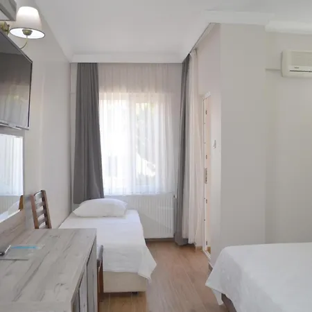 Megas Ξενοδοχείο Ayvalı