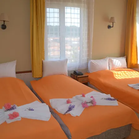 Hotel Megas